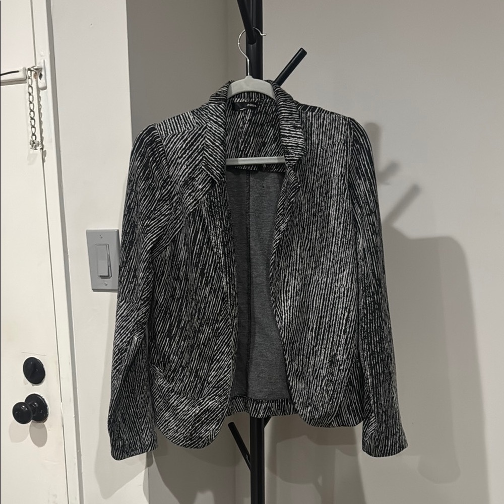 Aqua Women’s Black and White Striped Blazer